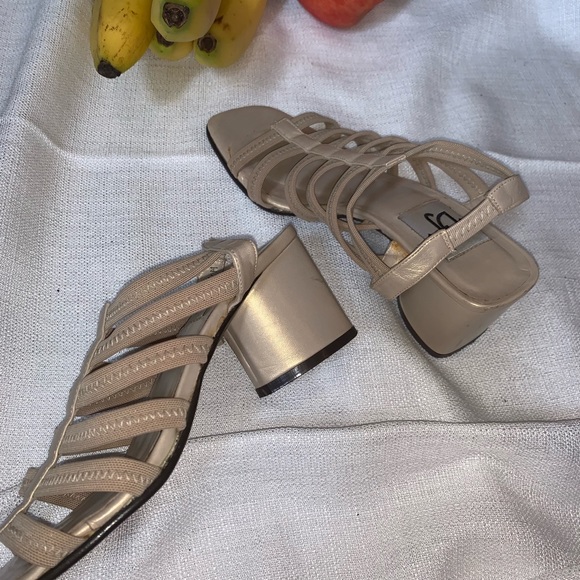 VINTAGE DONALD J PLINER HEELS - Picture 3 of 4